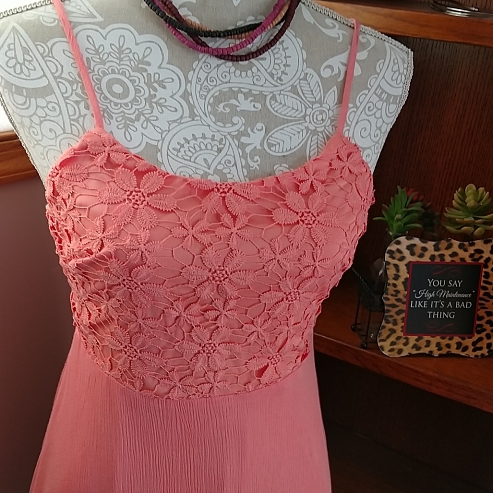 Peach colored dress. Size Various  Host Pick - Picture 4 of 9